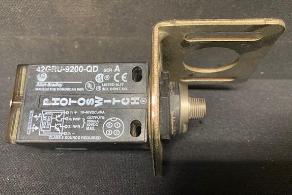 Allen-Bradley 42GRU-9200-QD Retroreflective Photoelectric Sensor